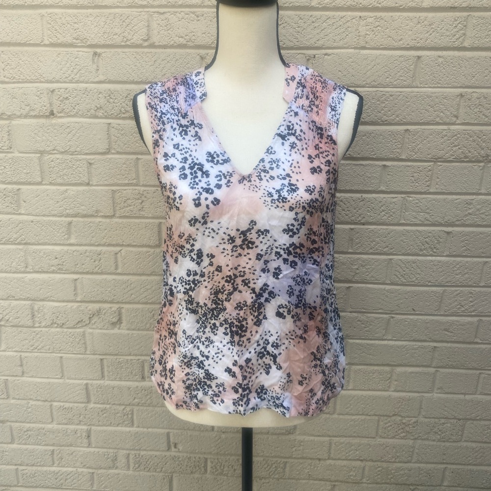 Cloth & Stone Floral Tank Top size Medium